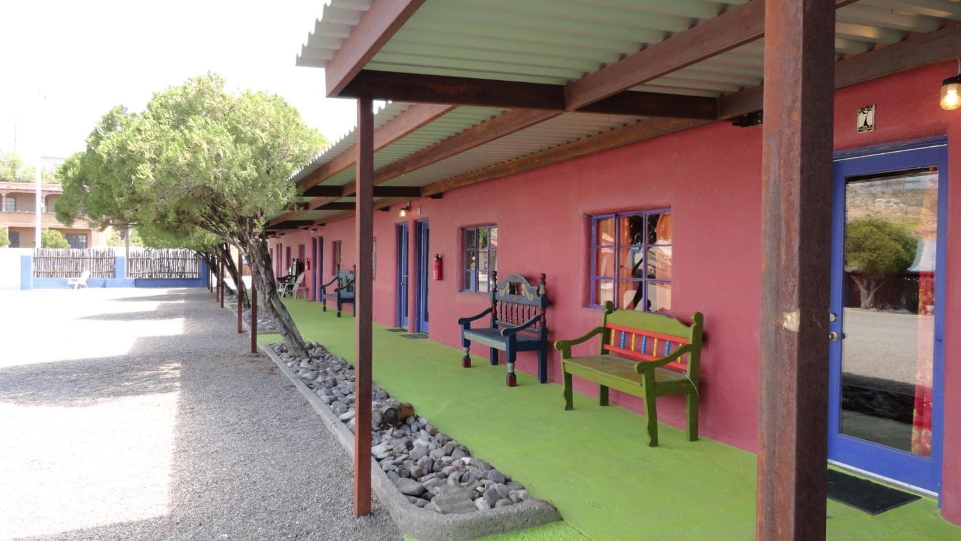 Pelican Spa Truth or Consequences Exterior photo