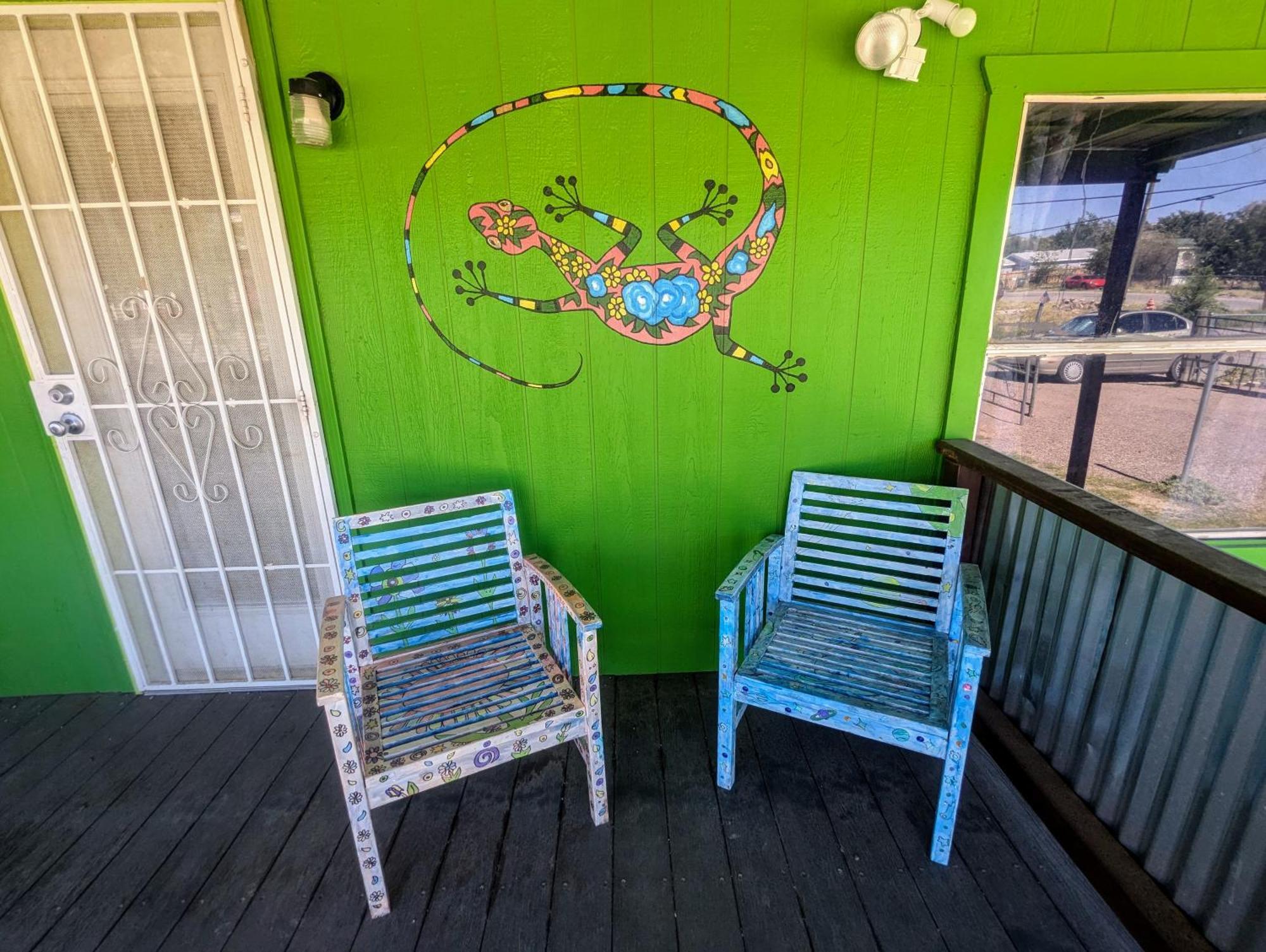 Pelican Spa Truth or Consequences Room photo