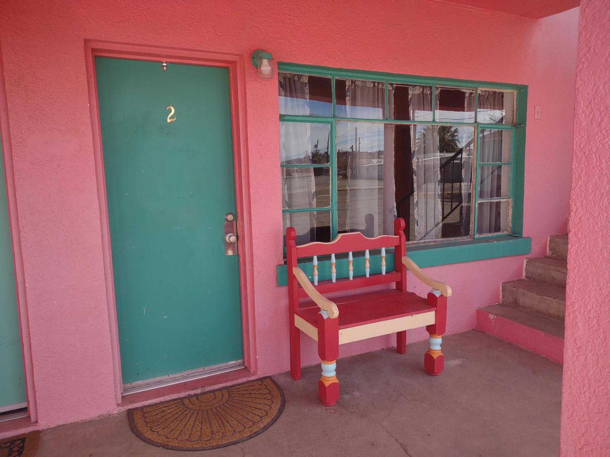 Pelican Spa Truth or Consequences Exterior photo
